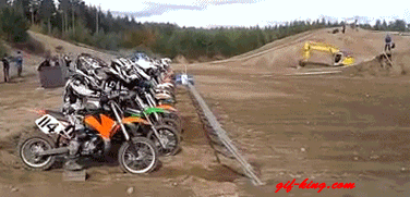 motocross_track_race_start_fail