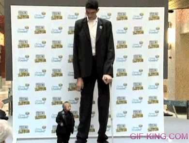 World's tallest and shortest man